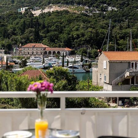 西尔维娅公寓式酒店 Mokošica 外观 照片
