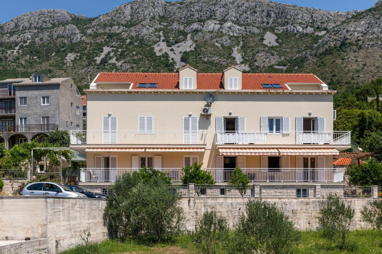 西尔维娅公寓式酒店 Mokošica 外观 照片
