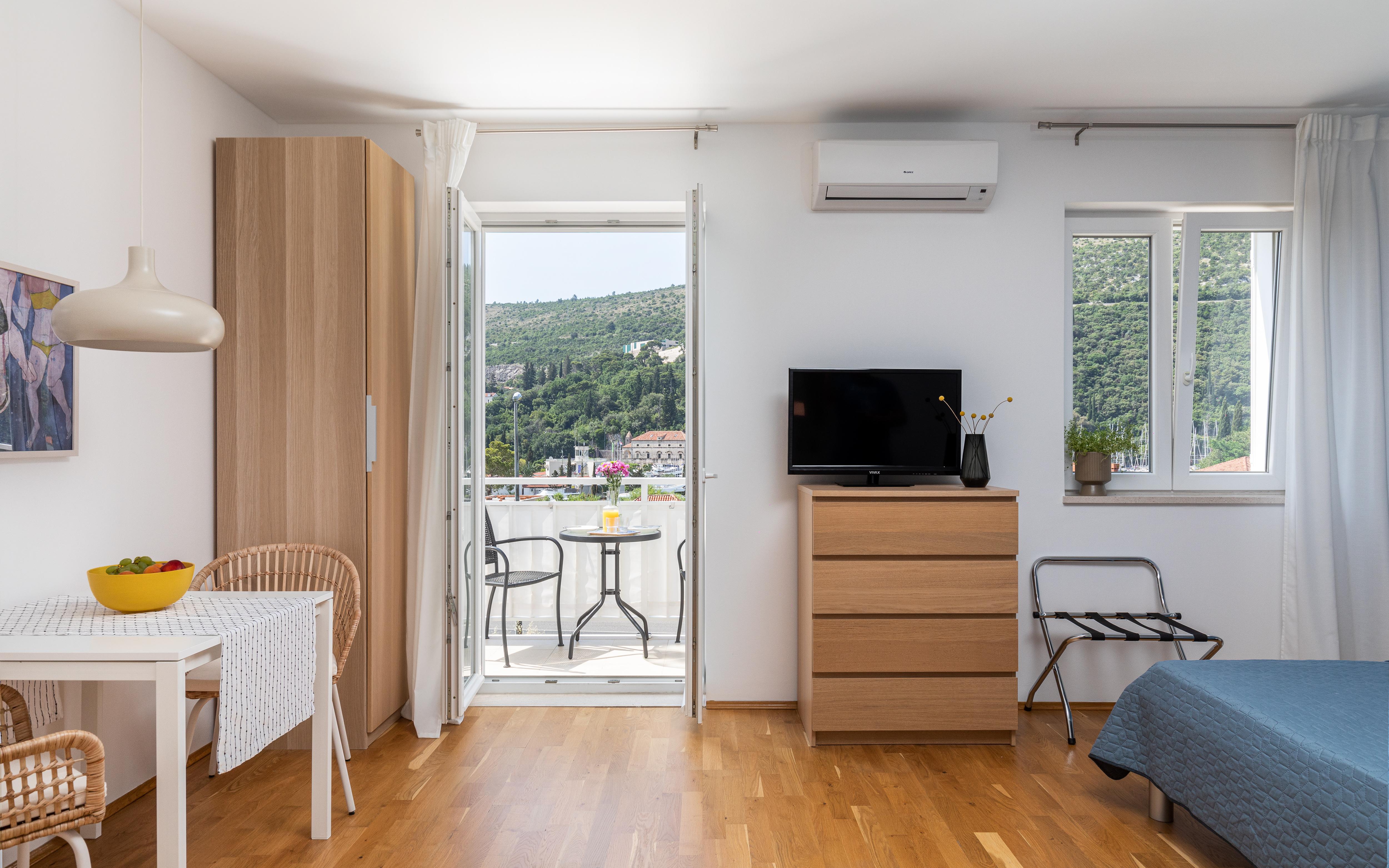 西尔维娅公寓式酒店 Mokošica 外观 照片